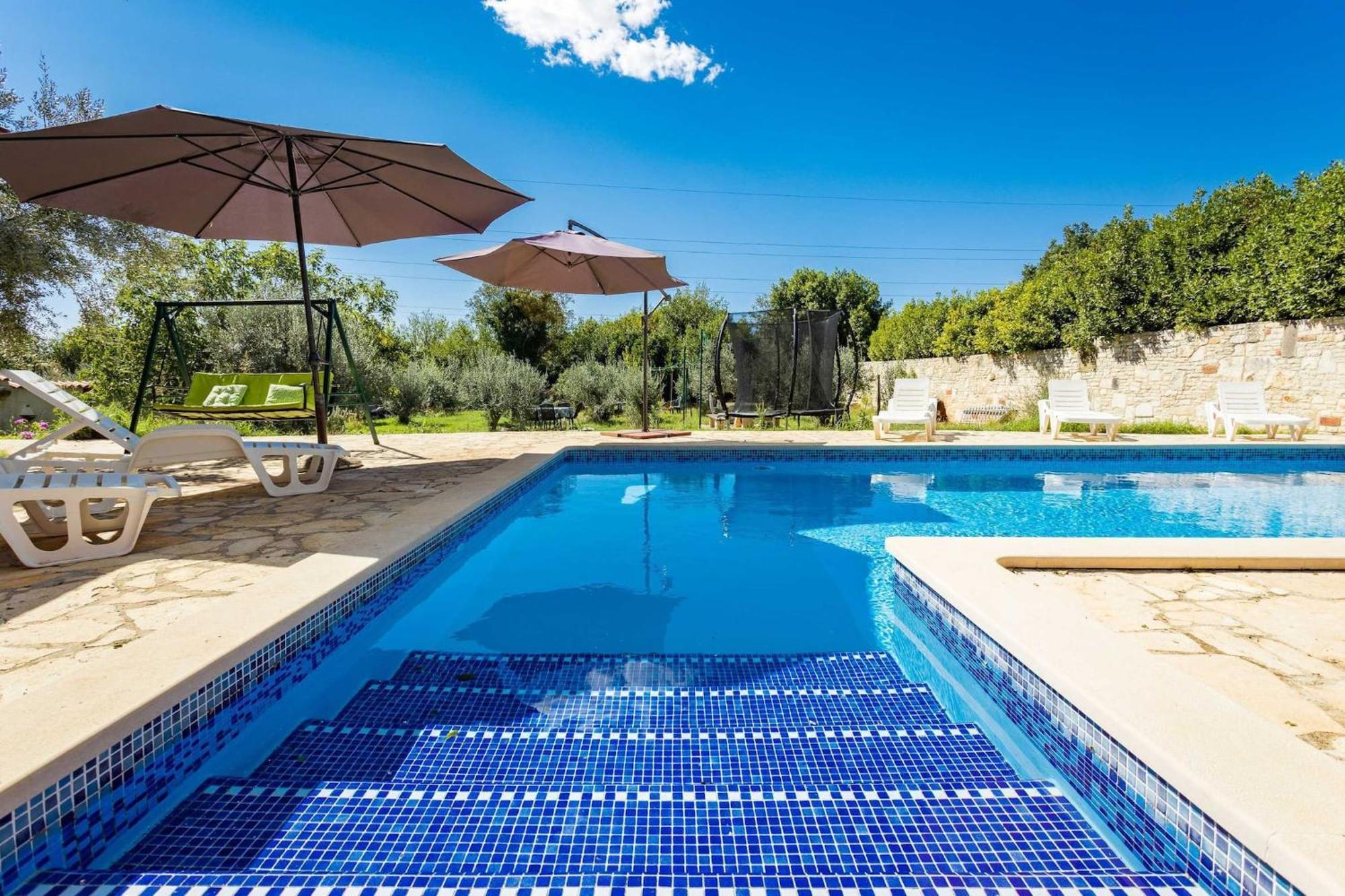 Holiday Home Pina Pula Exterior photo