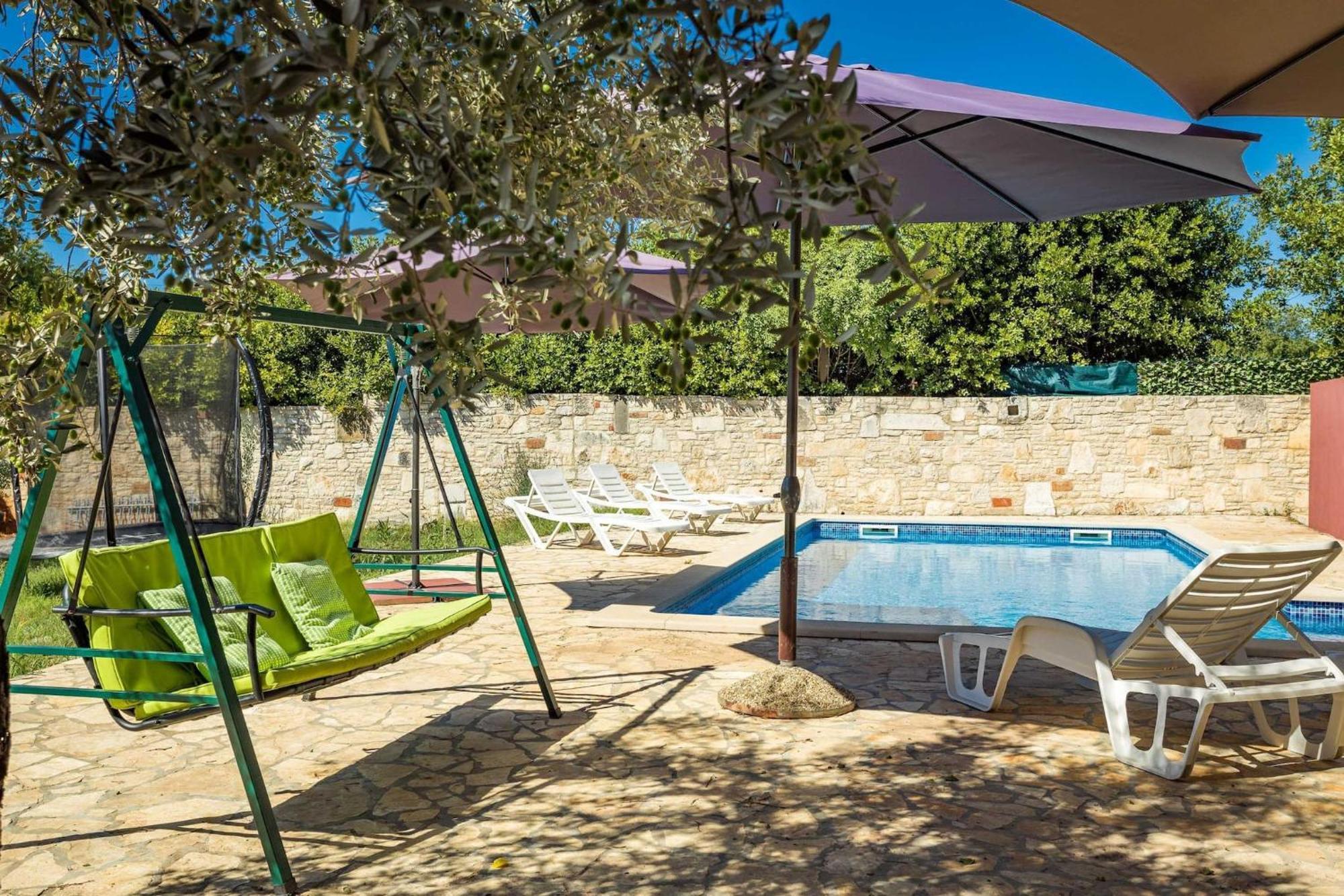 Holiday Home Pina Pula Exterior photo
